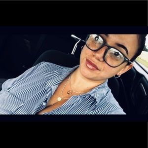 Meet your Posher, Stephanie